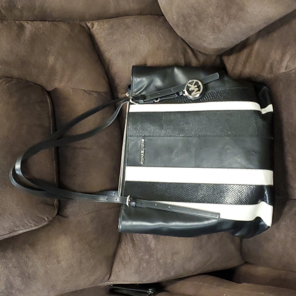 Michael Khors black and white tote with wallet